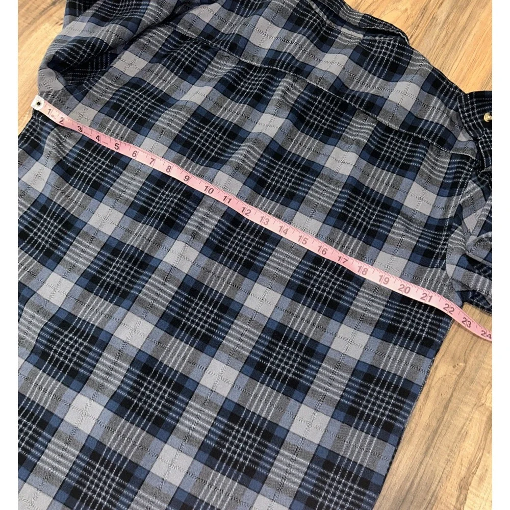 Vintage Northwest Territory Blue Plaid‎ Button Down Flannel With Chest Pockets